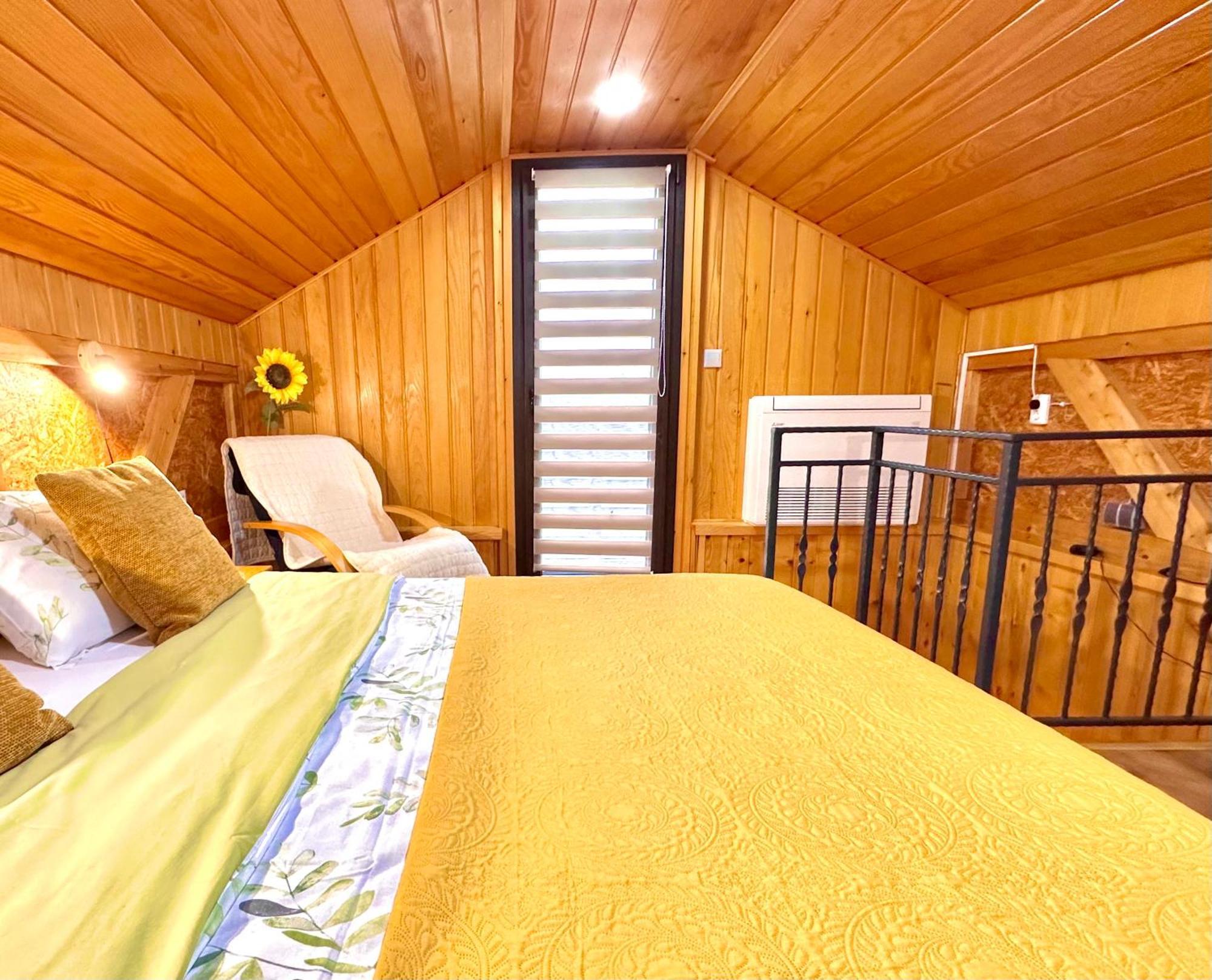 Apartments Sanja Rakovica Bagian luar foto