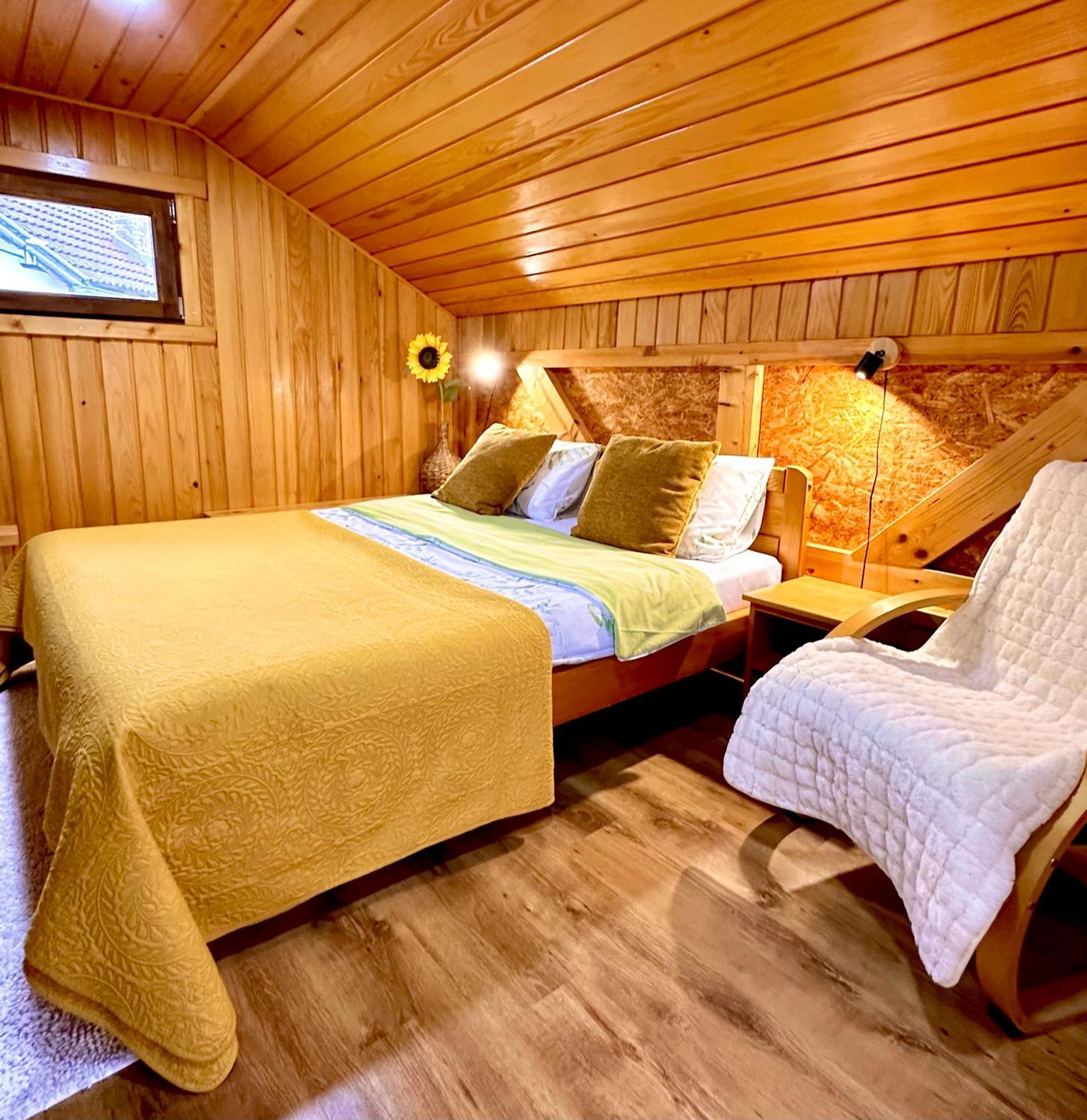 Apartments Sanja Rakovica Bagian luar foto